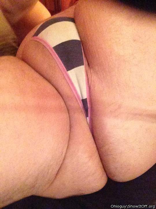 Damm Sexy Picture with those panties in my gorgeous Ass crac