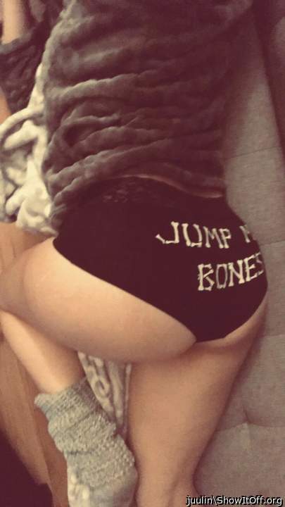 Ima have to rip those cute panties 2 jump those bones