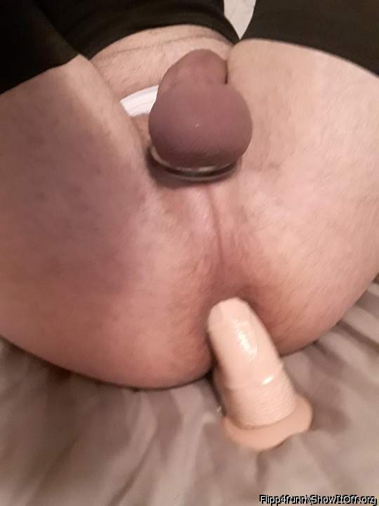 Wish that was my cock in that sweet hole!!!