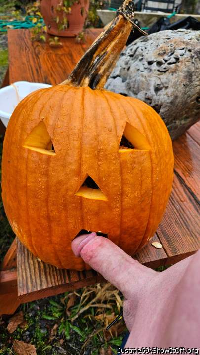 Is that a 'spunkin'...its a 'hollow-wee-in'.

Sorry ..coul