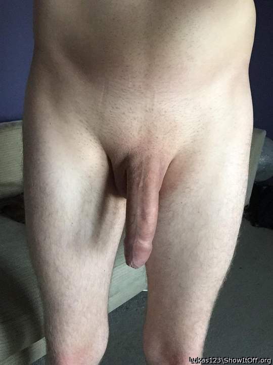 micky  uk
         You have a very gorgeous smooth penis on