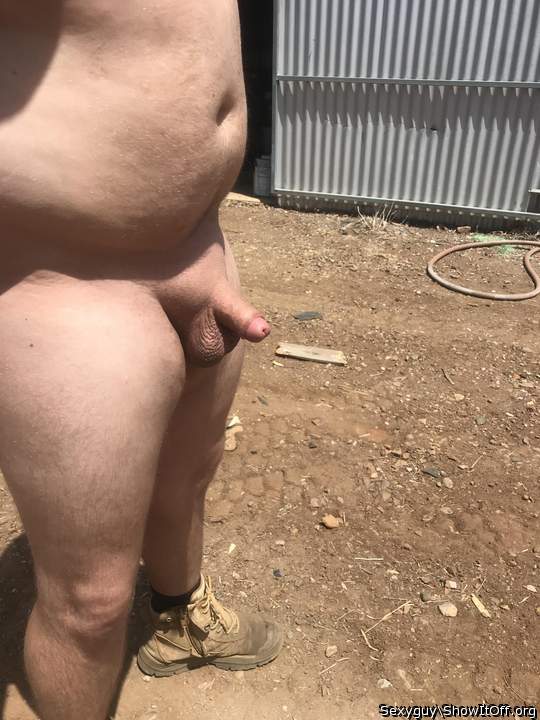 would luv to rub our cocks together !!! 