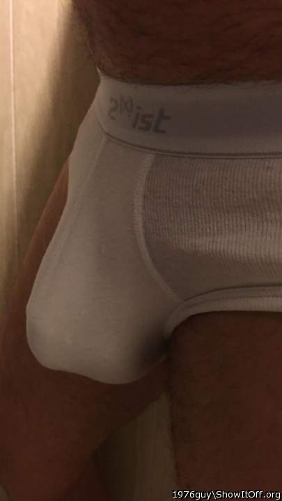 love your big bulge and your briefs