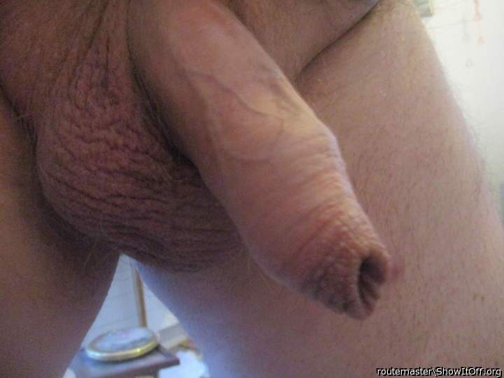 Love to play with that fat foreskin!
