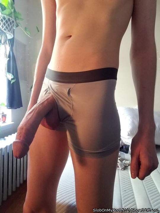 Who would suck this long cock.
