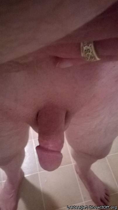 micky   uk
         yes a great suckable penis love it     
