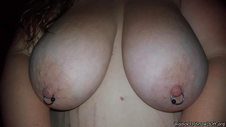 Fuck shes got some big sexy boobs!!!   