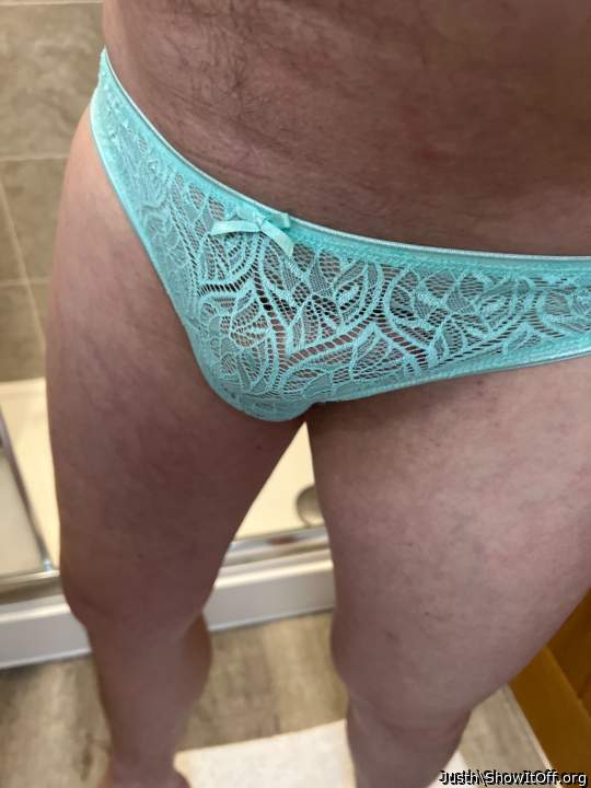 So sexy in your little lace panties!