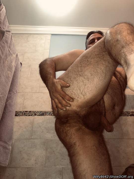 SPECTACULAR ONE LEG UP ASS, DICK and BALLS POSE and VIEW    