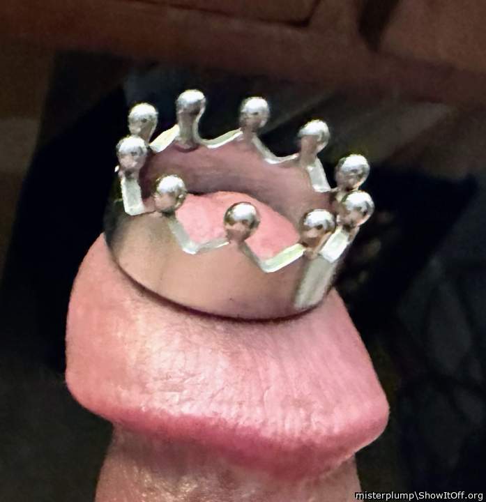 Yep, your beautiful plump royalty head can proudly wear the 