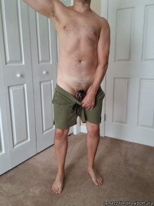 freaking hot man.. caged or not