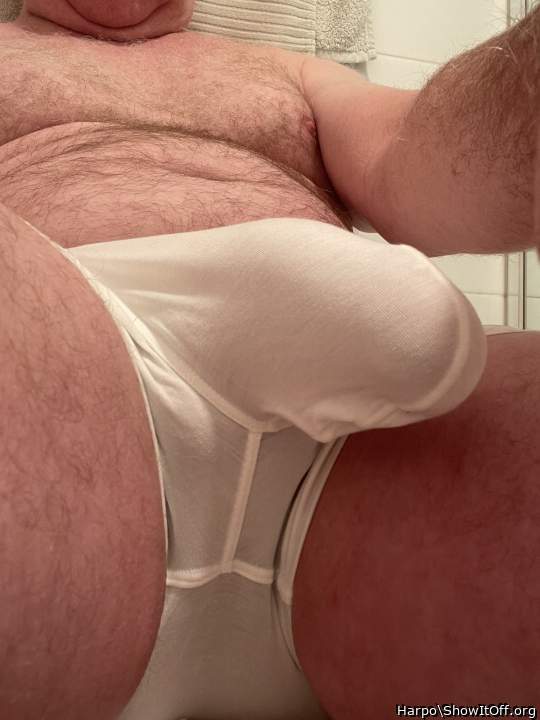 Oh fuck, yes please. So 🔥 hot.