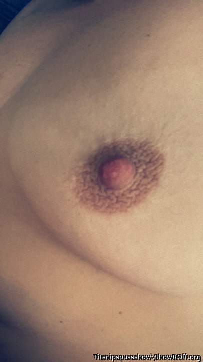 Adult image from Titsnipspussshow