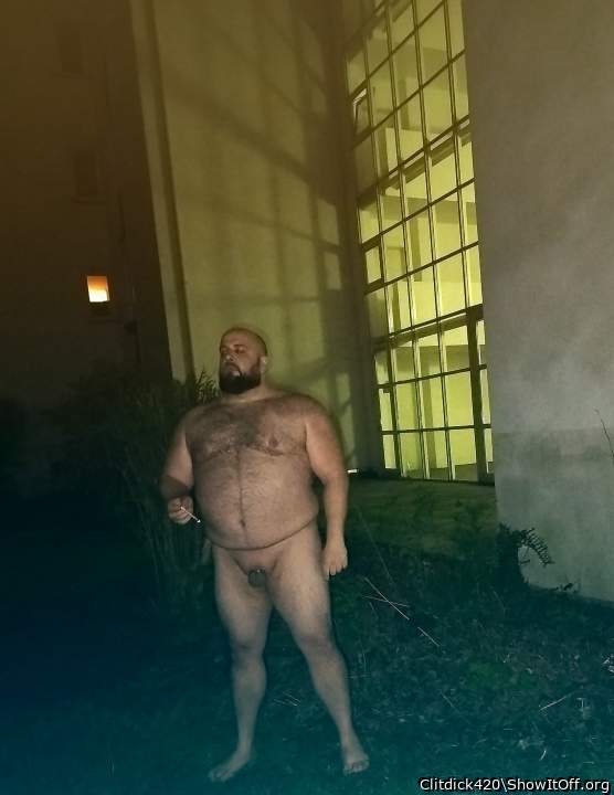 Midnight naked smoke