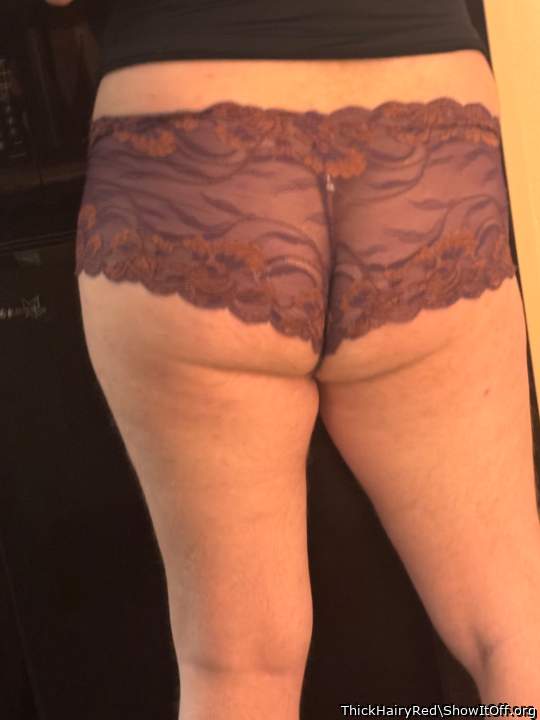 Looking great in panties 🔥💋 