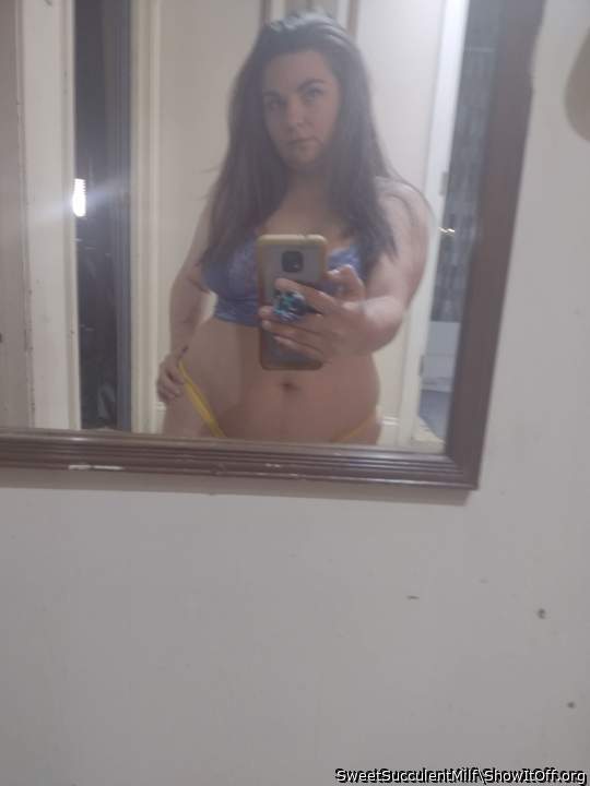 Adult image from SweetSucculentMilf