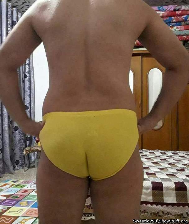Mmmmm those panties around your ass!