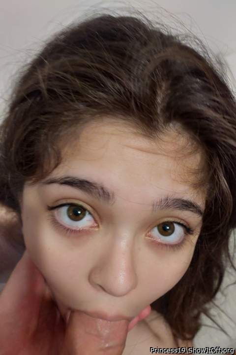 Would you like to see me from this angle?😋