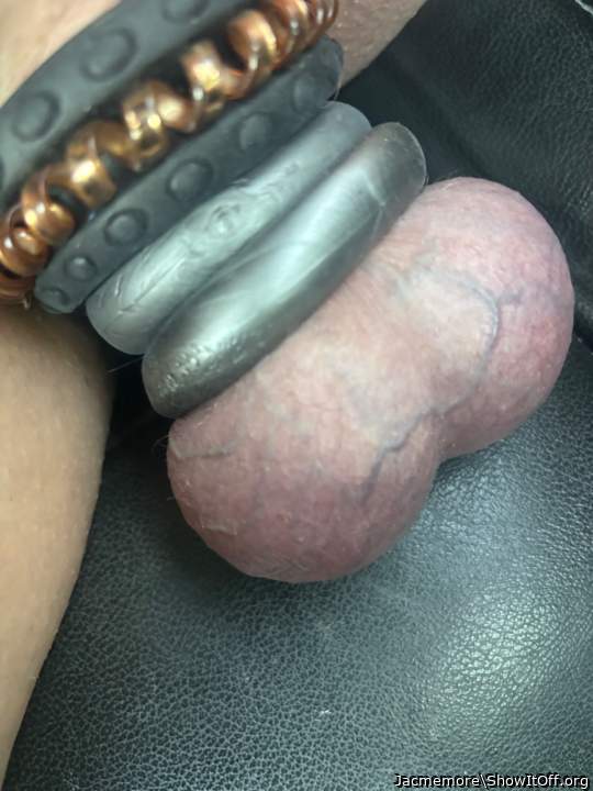 Exciting sexy shot!!  Love to tight sexy balls!!   