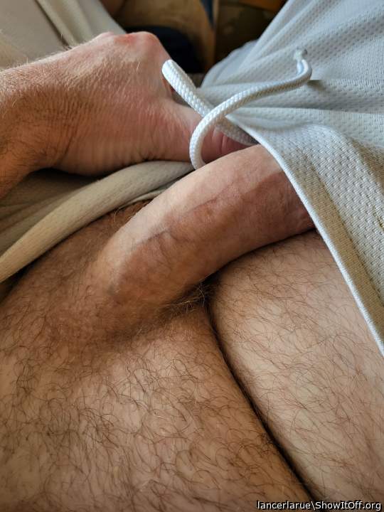 Mmmmm... powerful, thick erection!! 