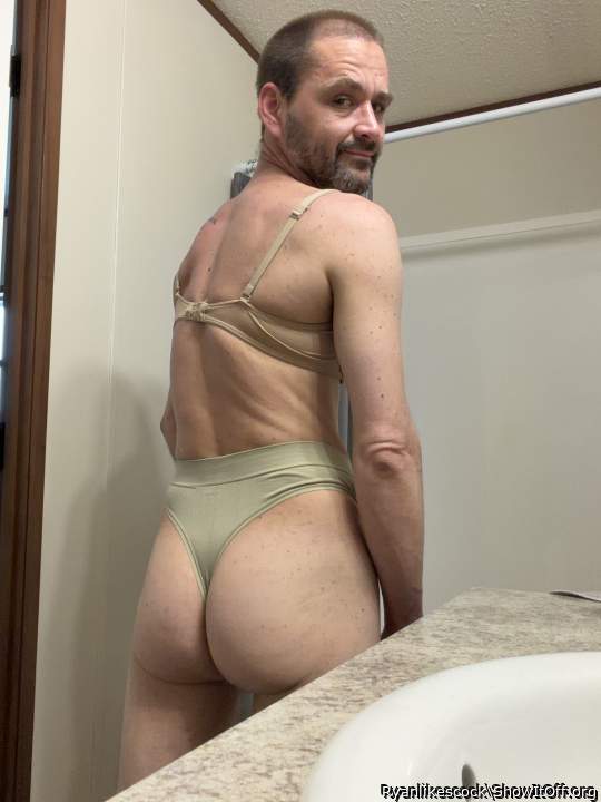 Adult image from Ryanlikescock