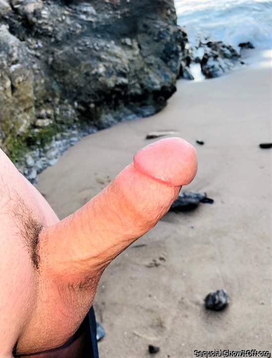 Beach pics are so hot!    