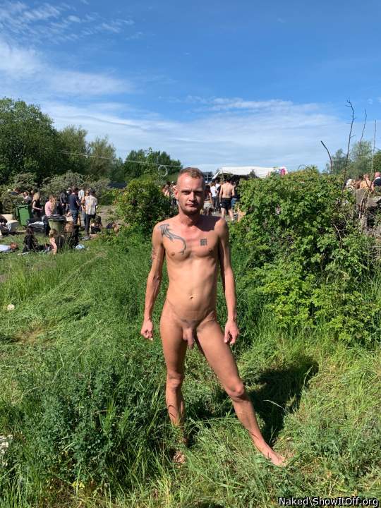 Shall we pose for them?