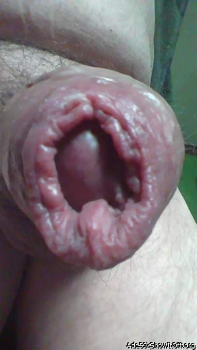 Hold open, let me slip in!
E