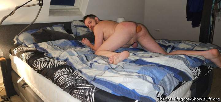 Dimitris sarridis  posing plugged