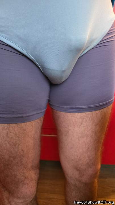 Adult image from Hey6o