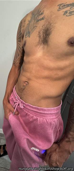 Adult image from Hungtattedlightskin