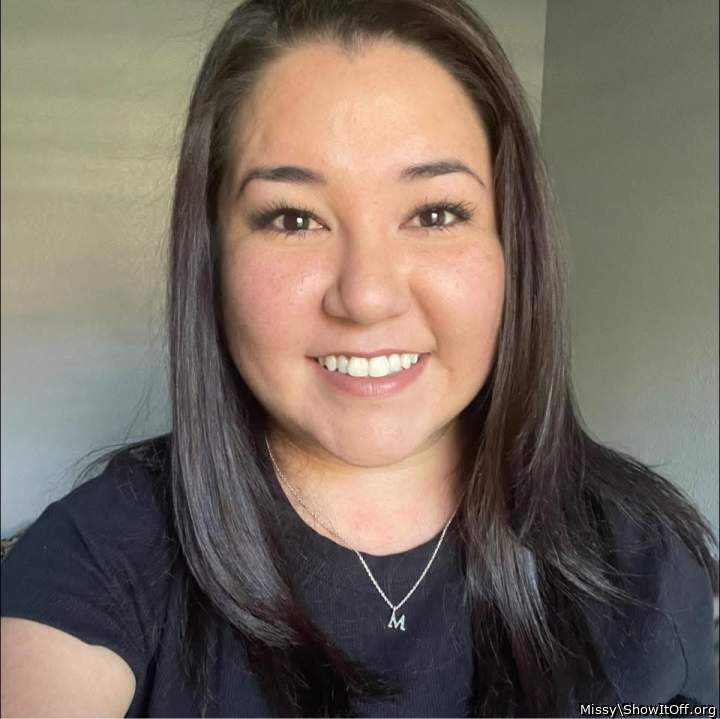 Absolutely sexy beautiful girl Mmmm 👅 🍑 