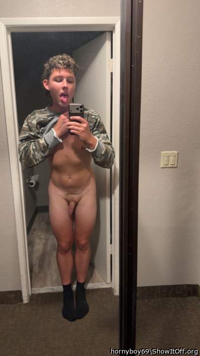 Would love to take it in my mouth  
