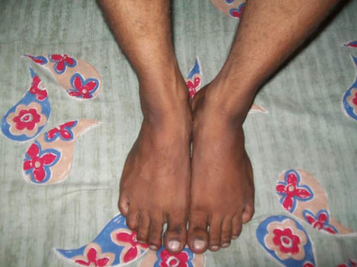 I find INDIAN FEET so FUCKING SEXY.