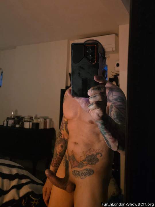Adult image from FunInLondon