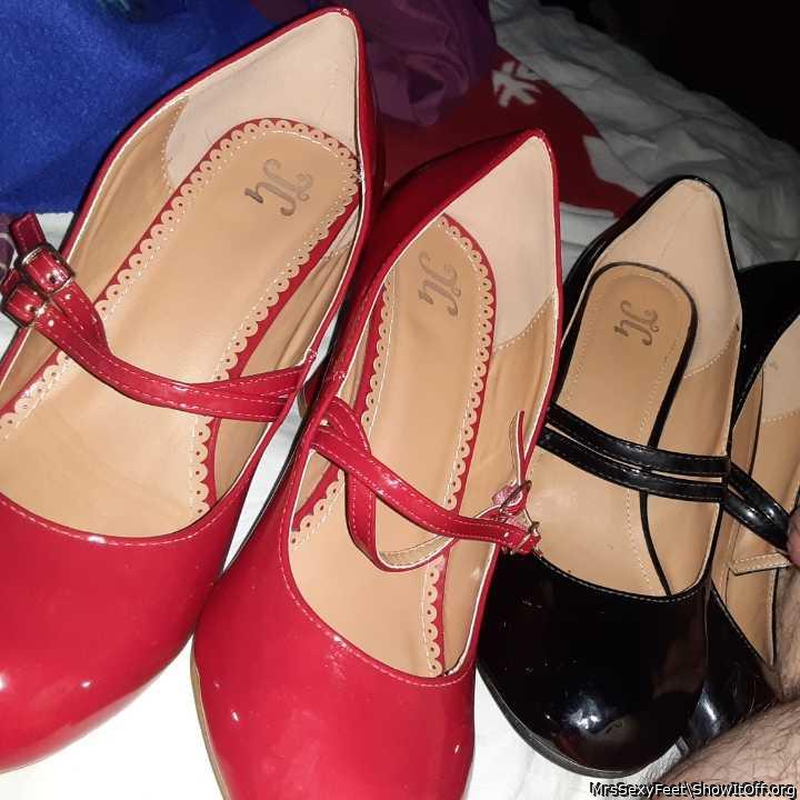 Adult image from MrsSexyFeet