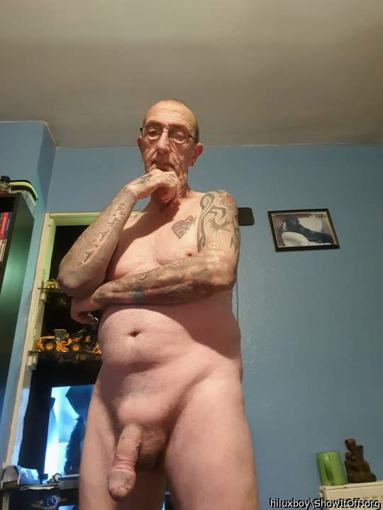 Adult image from hiluxboy