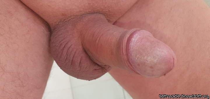 Adult image from Stiffcock59