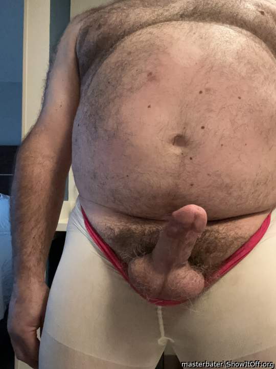 a sexy cock and such a sexy belly !!!