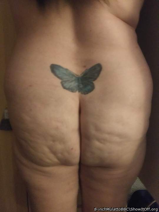 Wifey' average ass.