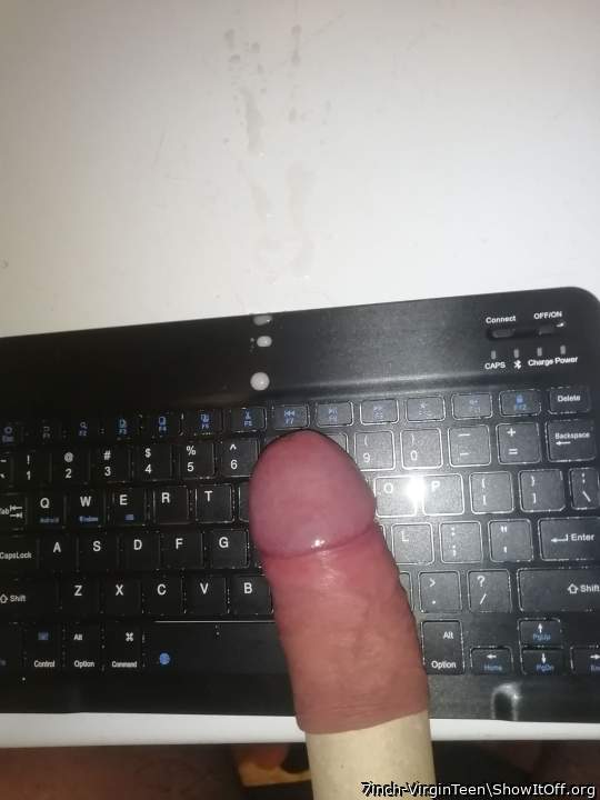 Too tight // cum splash 💦