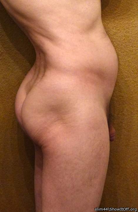 Glutes Flexed, Back Arched