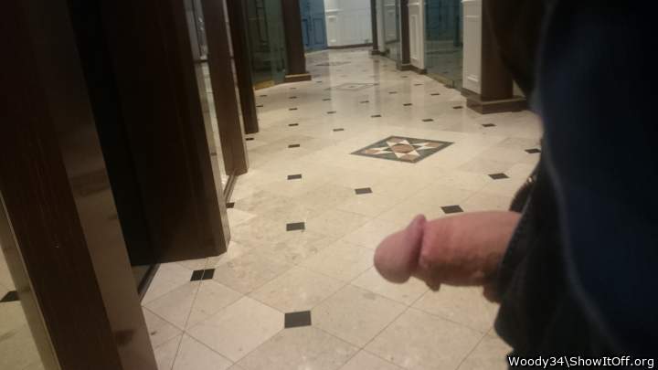 Adult image from Woody34