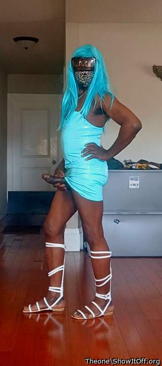 Ms papa Hershey is ready to pipe any guy down especially u DL and straight boys