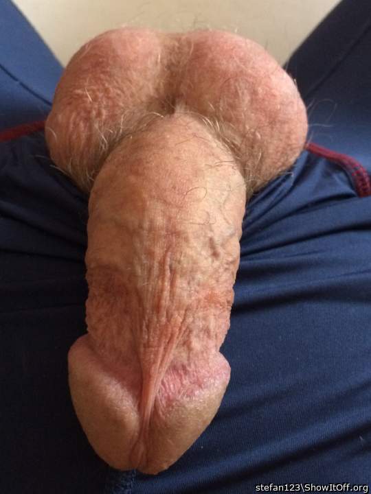 Beautiful hot dick, lovely sexy balls...SUPER sexy man!!  