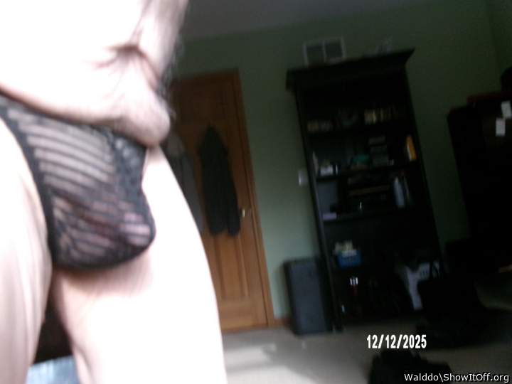 Adult image from Walddo