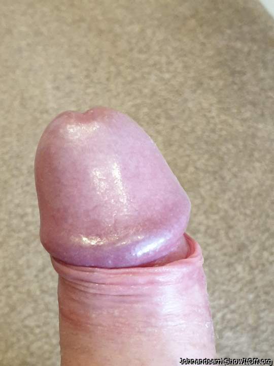 Mmm nice juicy and big bell end