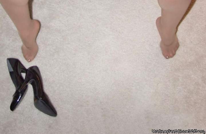 Adult image from MrsSexyFeet