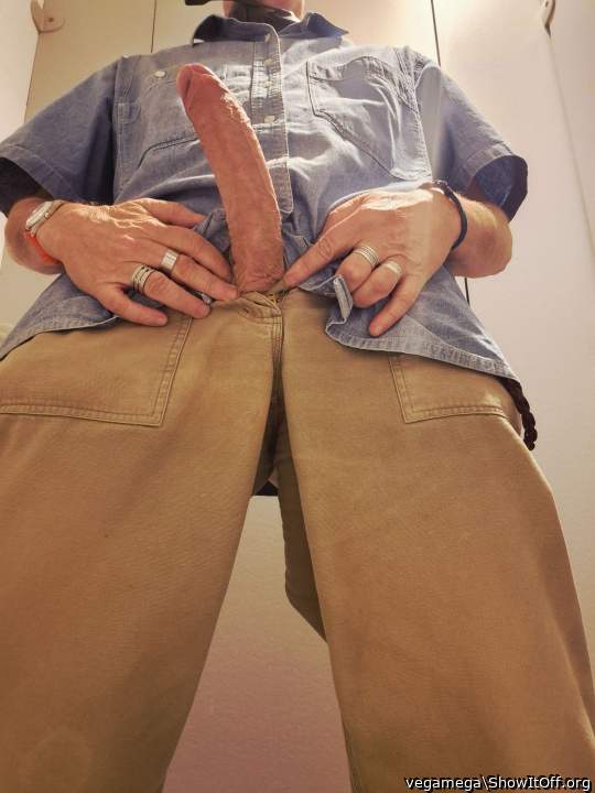   IMPRESSIVE HOT COCK  