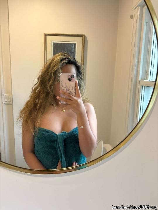 Hhmmm, need help with that towel ?